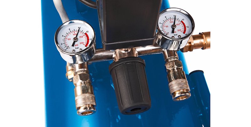 2 Manometer des Scheppach HC53DC Kompressors